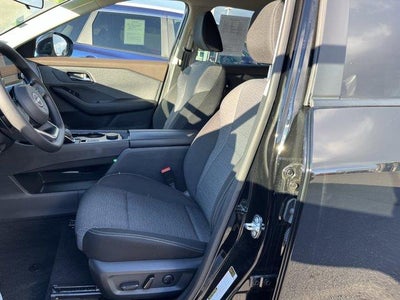 2023 Nissan Rogue AWD SV