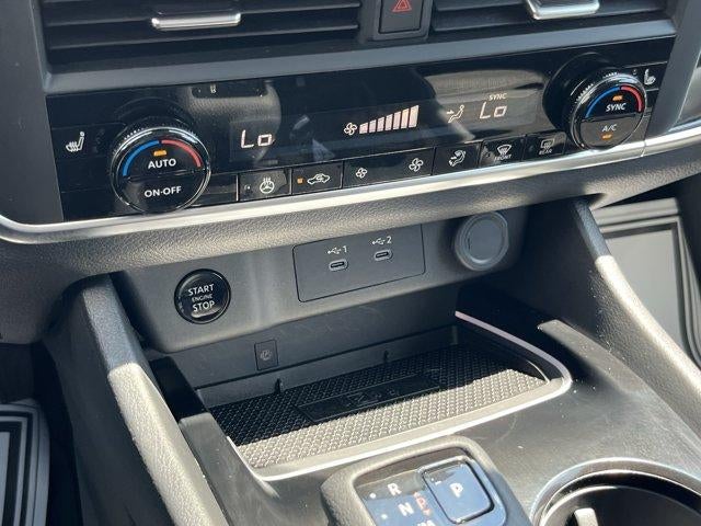 2025 Nissan Rogue AWD Rock Creek