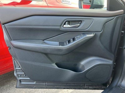 2023 Nissan Rogue AWD SV *Ltd Avail*