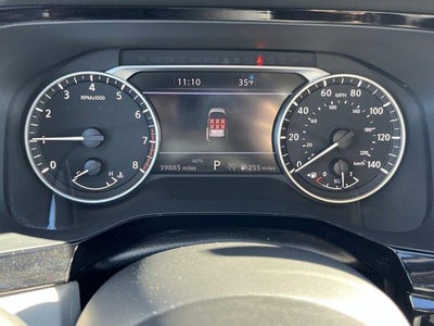 2023 Nissan Pathfinder SL 4WD