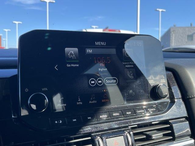2024 Nissan Pathfinder SL 4WD