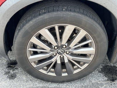 2023 Nissan Pathfinder SL 4WD