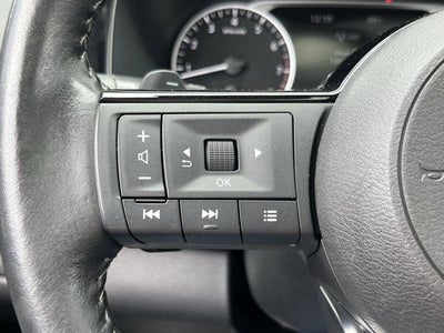 2023 Nissan Pathfinder SL 4WD