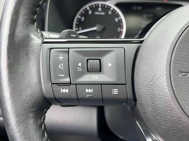 2023 Nissan Pathfinder SL 4WD