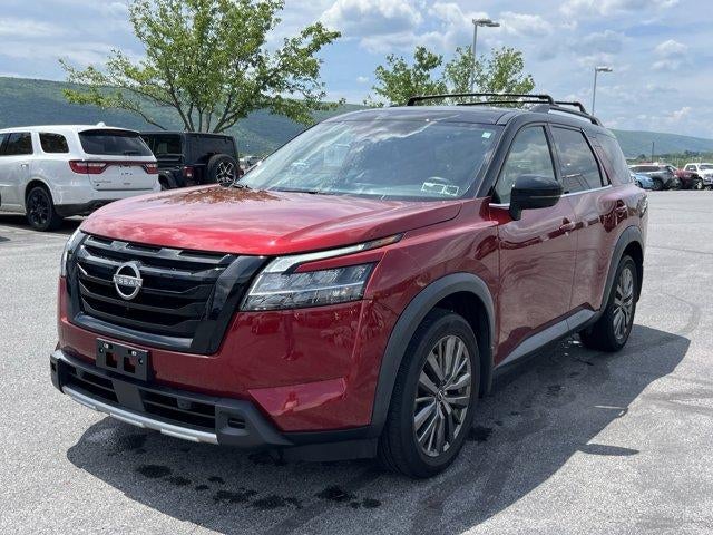 2023 Nissan Pathfinder SL 4WD