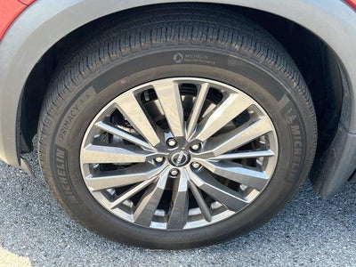 2024 Nissan Pathfinder SL 4WD