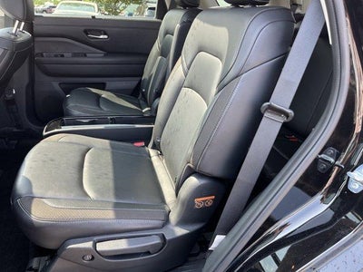 2024 Nissan Pathfinder SL 4WD