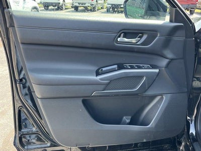 2024 Nissan Pathfinder SL 4WD