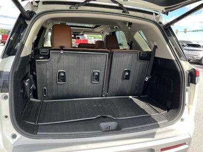 2024 Nissan Pathfinder Platinum 4WD