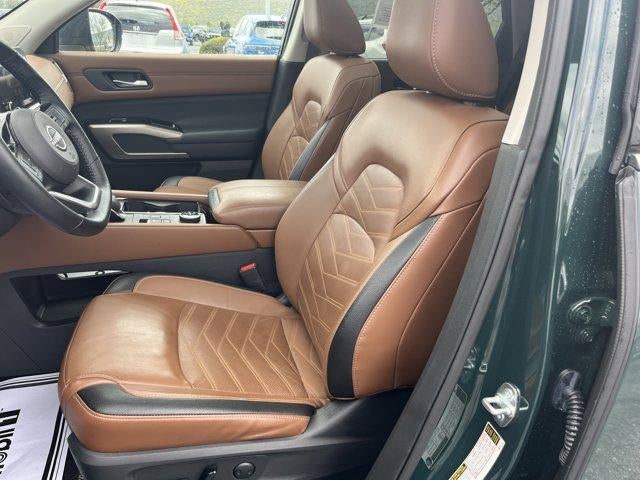 2023 Nissan Pathfinder Platinum 4WD
