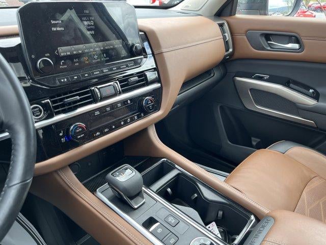2023 Nissan Pathfinder Platinum 4WD
