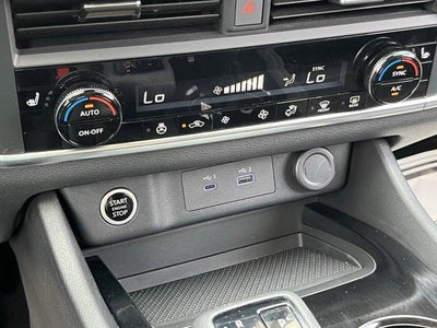 2023 Nissan Rogue AWD SV