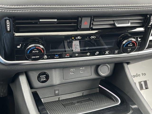 2025 Nissan Rogue AWD SL