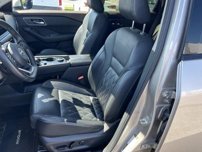2023 Nissan Rogue AWD Platinum