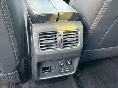 2023 Nissan Rogue AWD Platinum