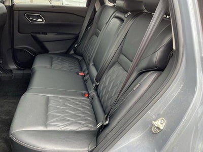 2022 Nissan Rogue AWD Platinum