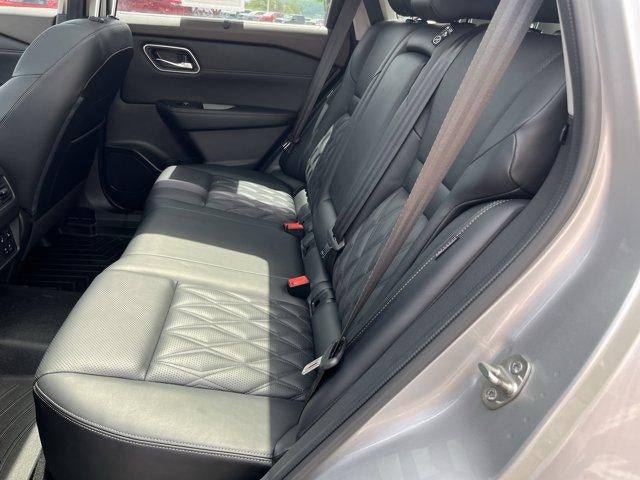 2023 Nissan Rogue AWD Platinum *Ltd Avail*