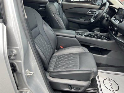 2023 Nissan Rogue AWD Platinum *Ltd Avail*