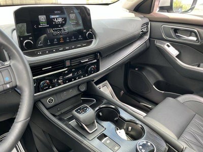 2023 Nissan Rogue AWD Platinum *Ltd Avail*