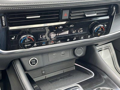 2023 Nissan Rogue AWD Platinum *Ltd Avail*