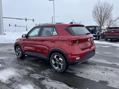 2022 Hyundai VENUE SEL IVT