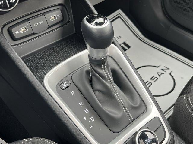 2022 Hyundai VENUE SEL IVT