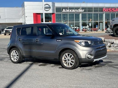 2019 Kia Soul + Auto