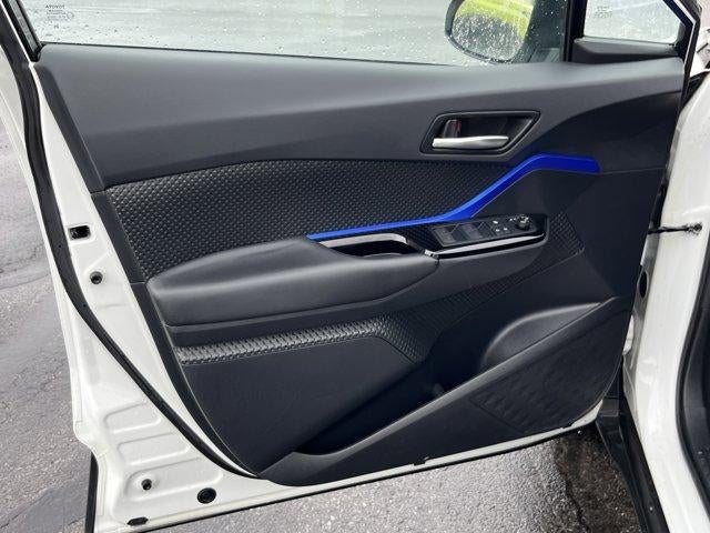 2020 Toyota C-HR XLE FWD (Natl)