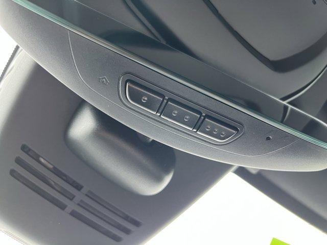 2023 Volvo XC60 Recharge Plug-In Hybrid T8 eAWD PHEV Plus Dark Theme