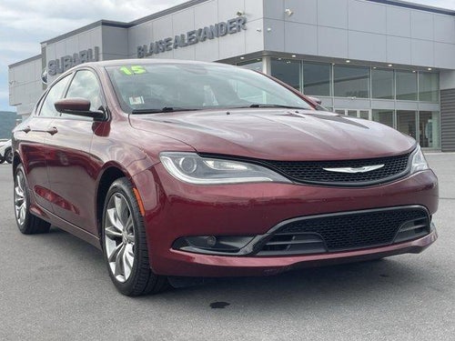 2015 Chrysler 200 4dr Sdn S FWD