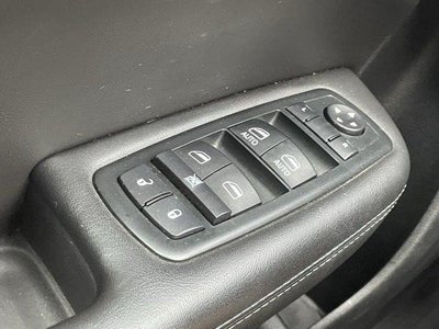 2015 Chrysler 200 4dr Sdn S FWD
