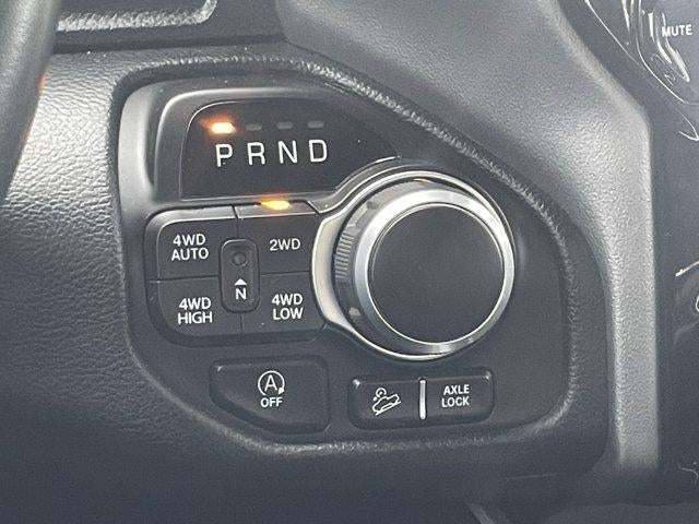 2022 RAM 1500 Big Horn 4x4 Crew Cab 5'7" Box