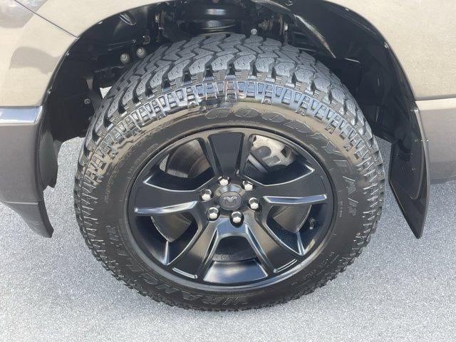 2020 RAM 1500 Big Horn 4x4 Crew Cab 5'7" Box