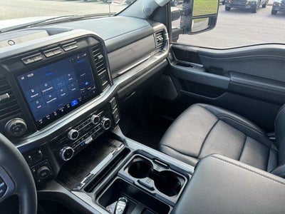 2024 Ford Super Duty F-250 SRW LARIAT 4WD Crew Cab 6.75' Box