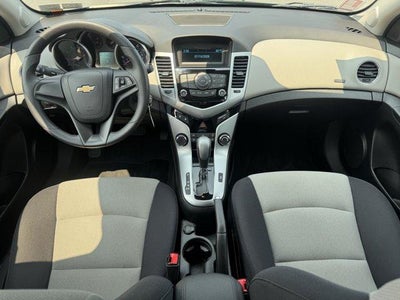 2014 Chevrolet Cruze Sedan LS (Automatic)