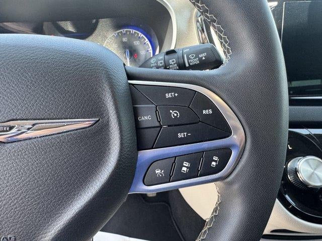 2023 Chrysler Pacifica Touring L FWD