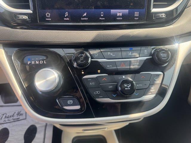 2024 Chrysler Pacifica Touring L FWD