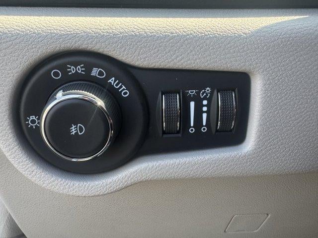 2024 Chrysler Pacifica Touring L FWD
