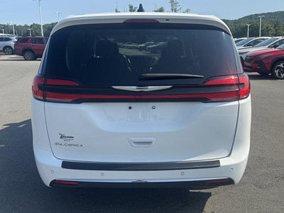 2024 Chrysler Pacifica Touring L FWD