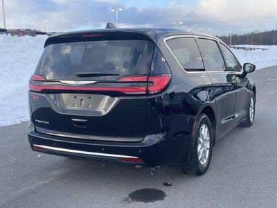 2024 Chrysler Pacifica Touring L FWD