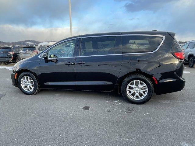 2024 Chrysler Pacifica Touring L FWD
