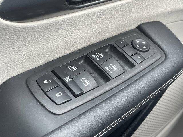 2024 Chrysler Pacifica Touring L FWD