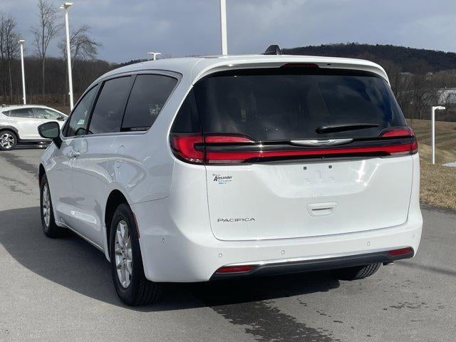 2024 Chrysler Pacifica Touring L FWD