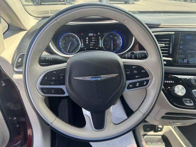 2017 Chrysler Pacifica Limited FWD