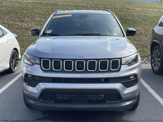 2023 Jeep Compass Latitude Lux 4x4