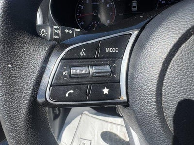 2023 Kia Forte LXS IVT