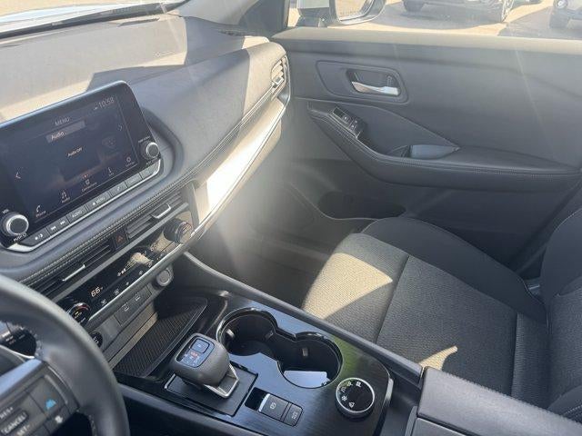 2025 Nissan Rogue AWD SV