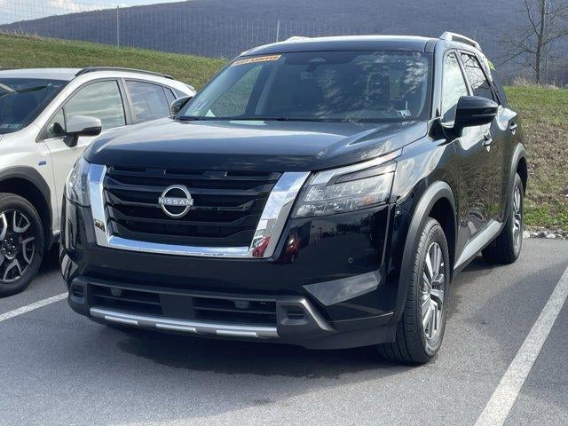 2025 Nissan Pathfinder SL 4WD