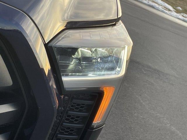 2025 Toyota Tundra 4WD 4WD SR5 CrewMax 5.5' Bed (SE)