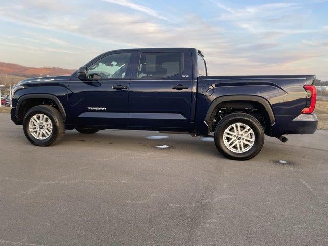 2025 Toyota Tundra 4WD 4WD SR5 CrewMax 5.5' Bed (SE)